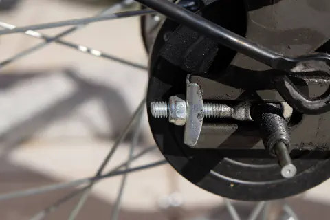 チェーンテンショナー