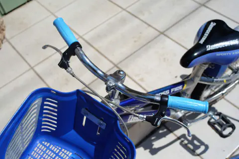 ブレーキレバー交換後のハンドル部