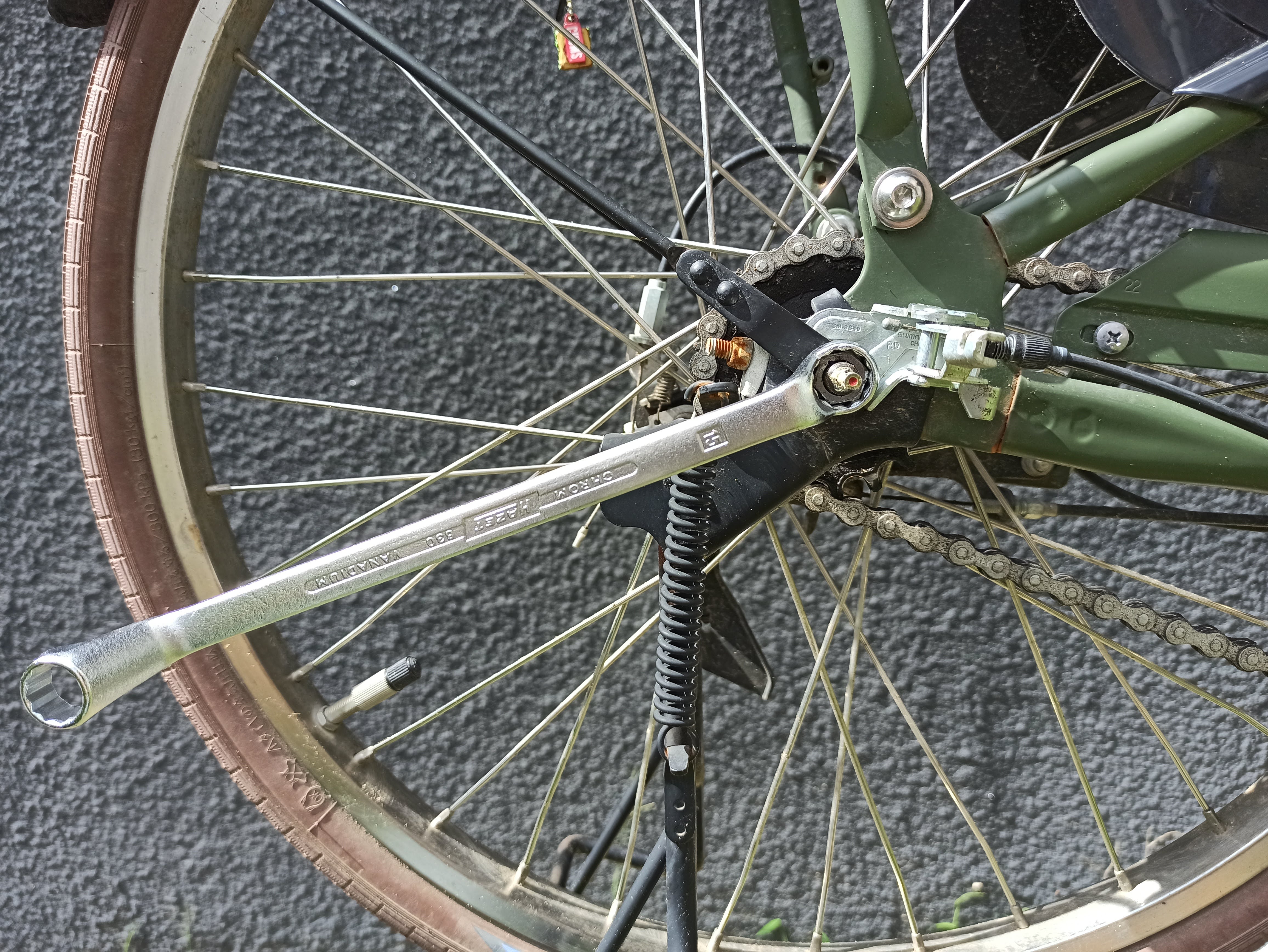 15mmナットを弛める
