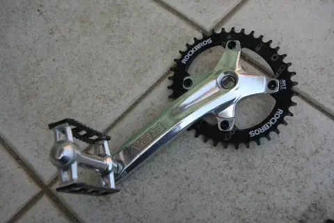 外したクランク