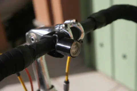 LEZYNEフロントライト