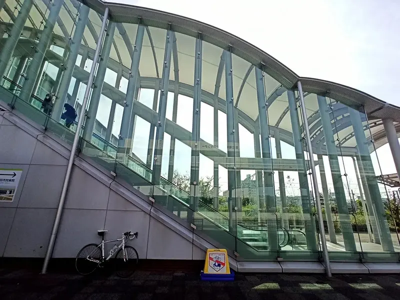 岸辺駅前