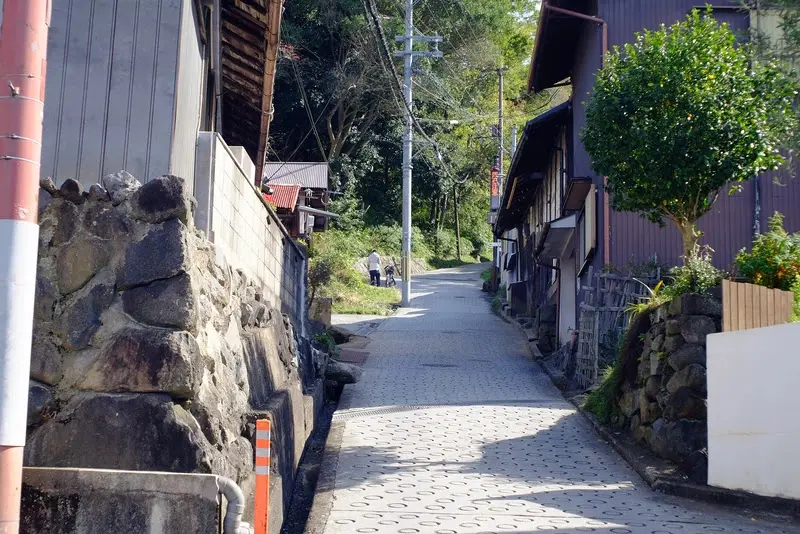 急勾配の坂道