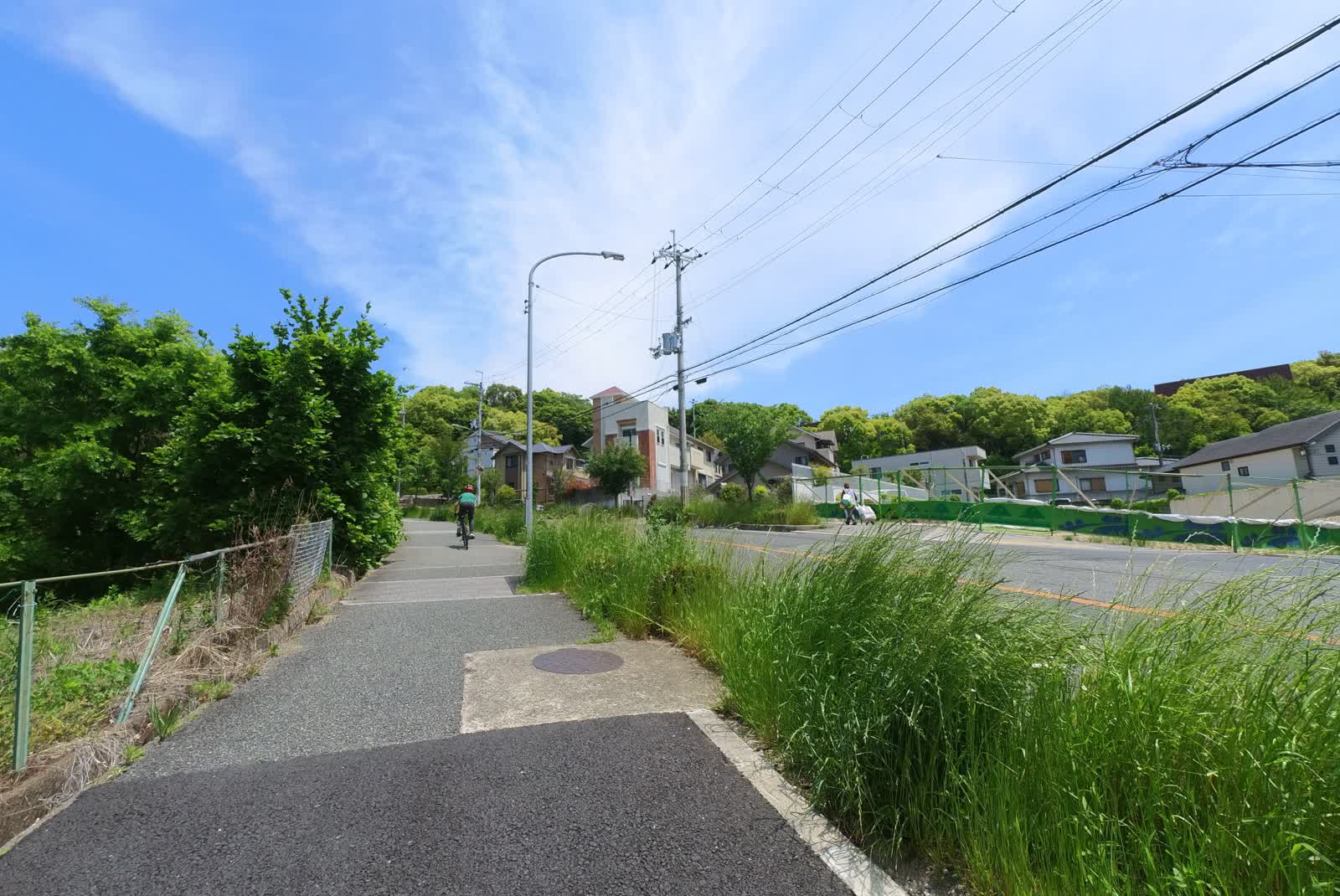 五月丘古墳への坂道