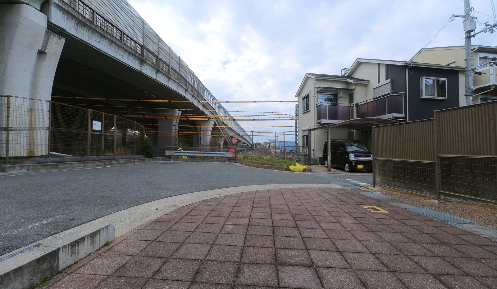 線路手前の行き止まり