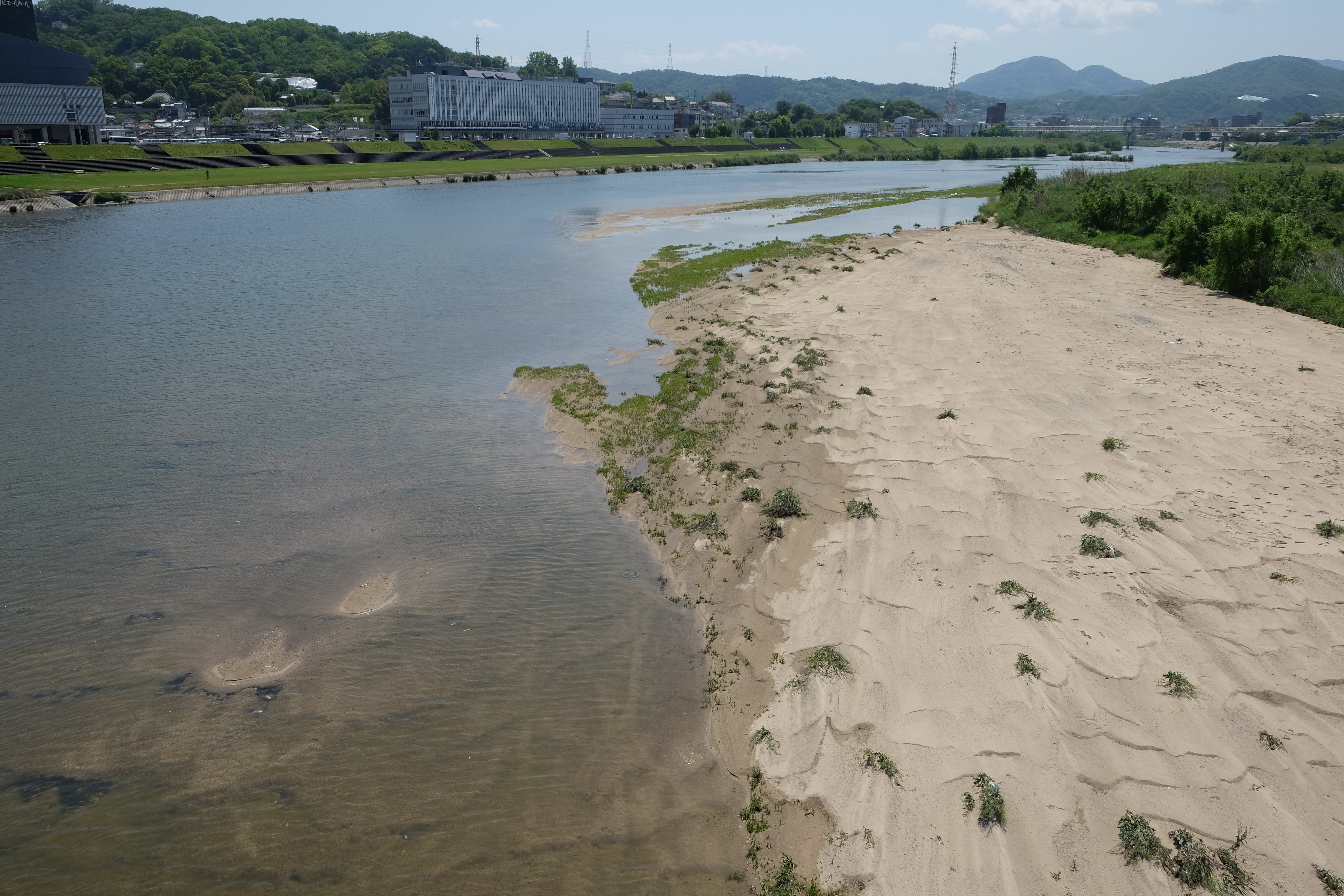 大和橋から大和川上流の眺め