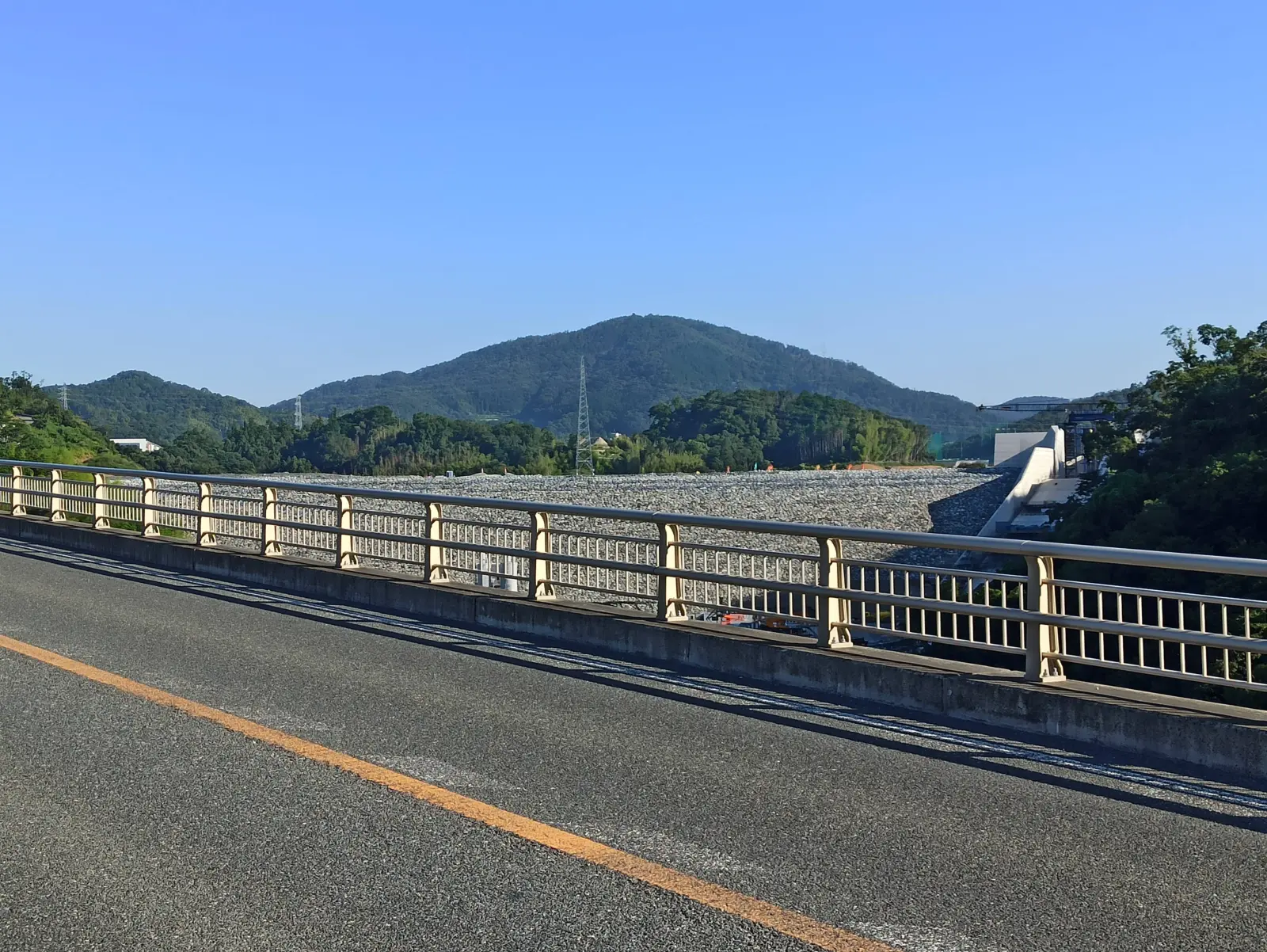 建設中のダム