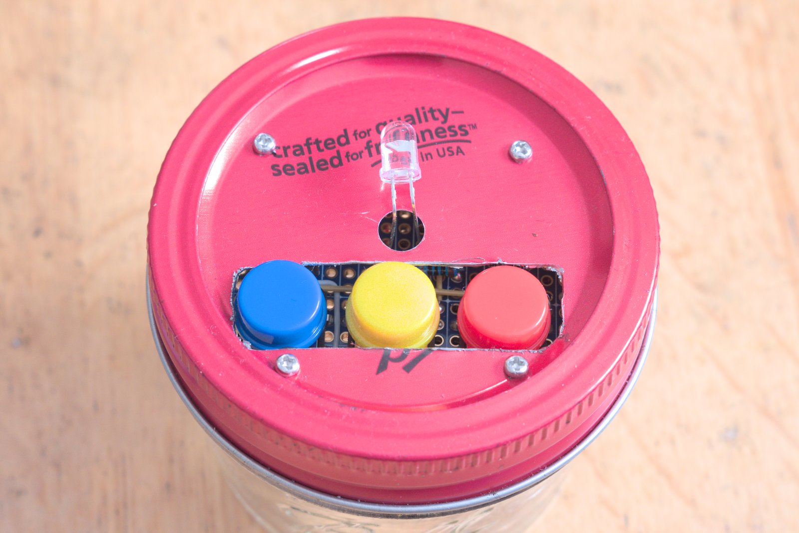 BallメイソンジャーTVリモコン操作面