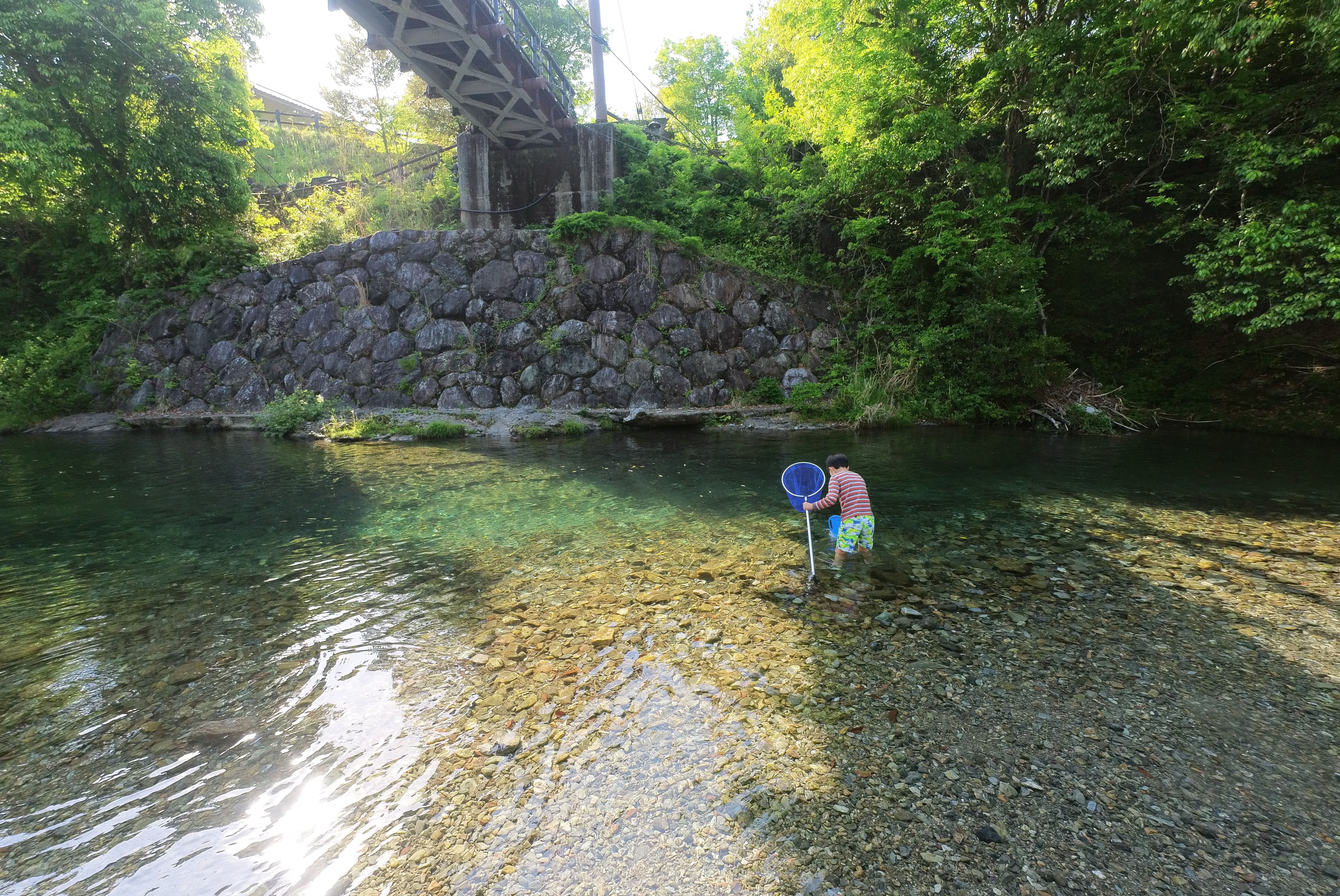 川遊び