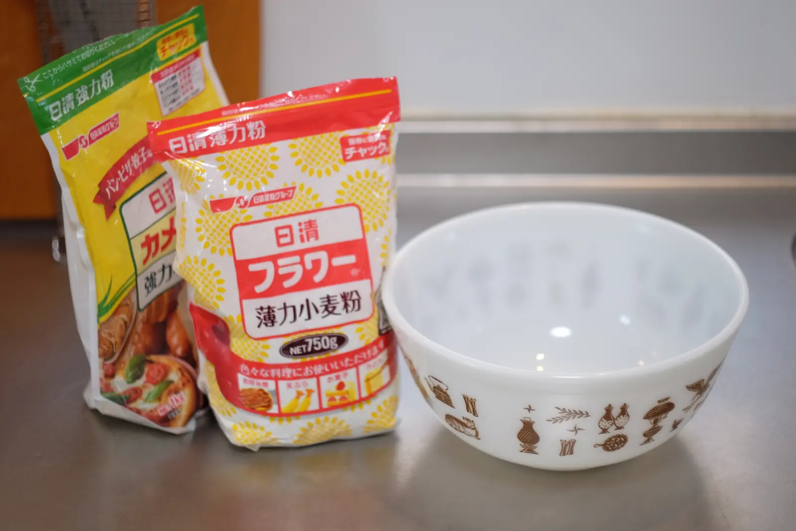 強力粉と薄力粉