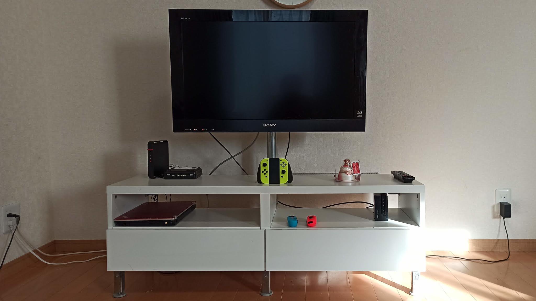 単管パイプを使ったテレビスタンドDIY featured image