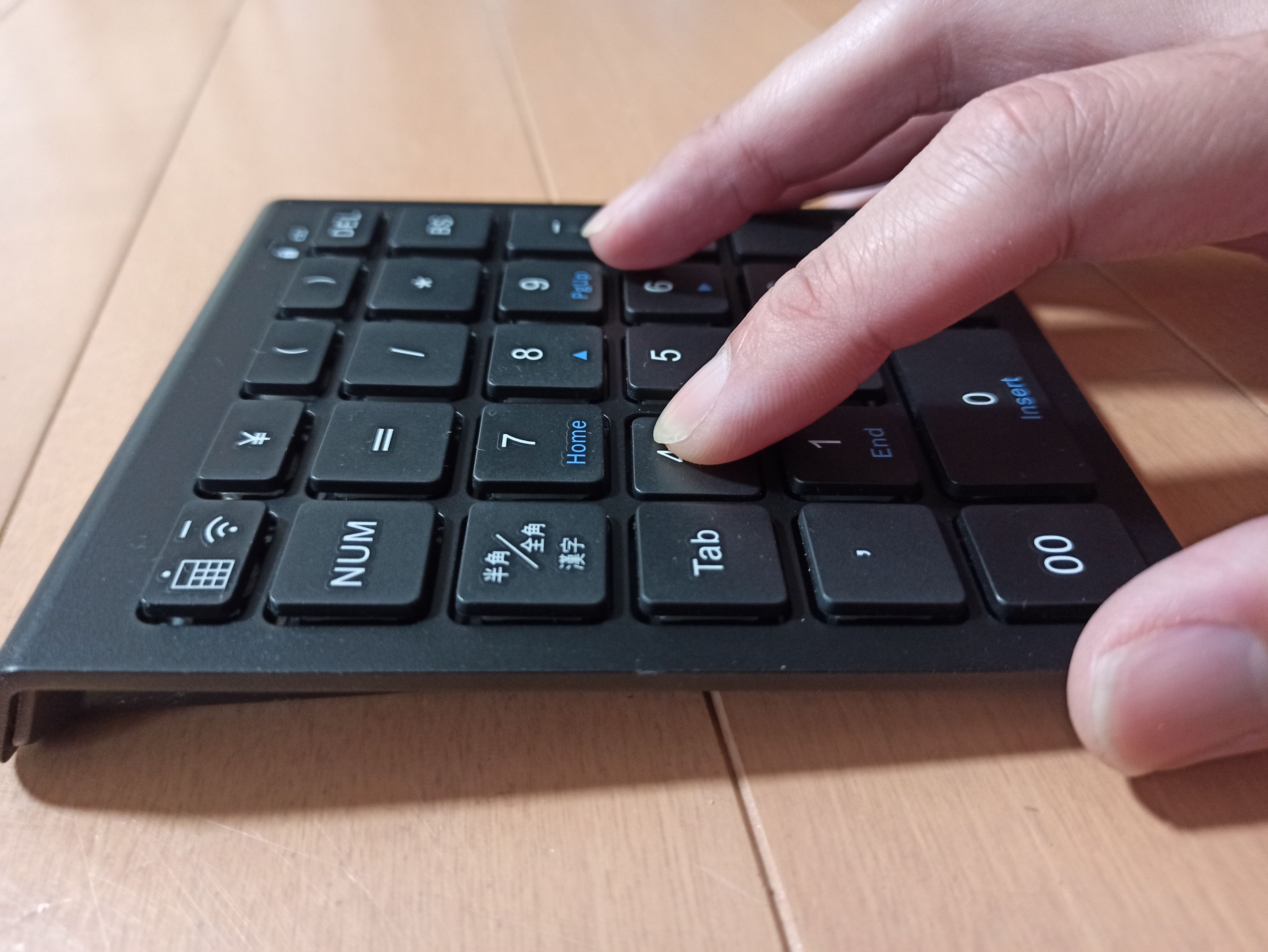 薄型でキーストロークが浅い