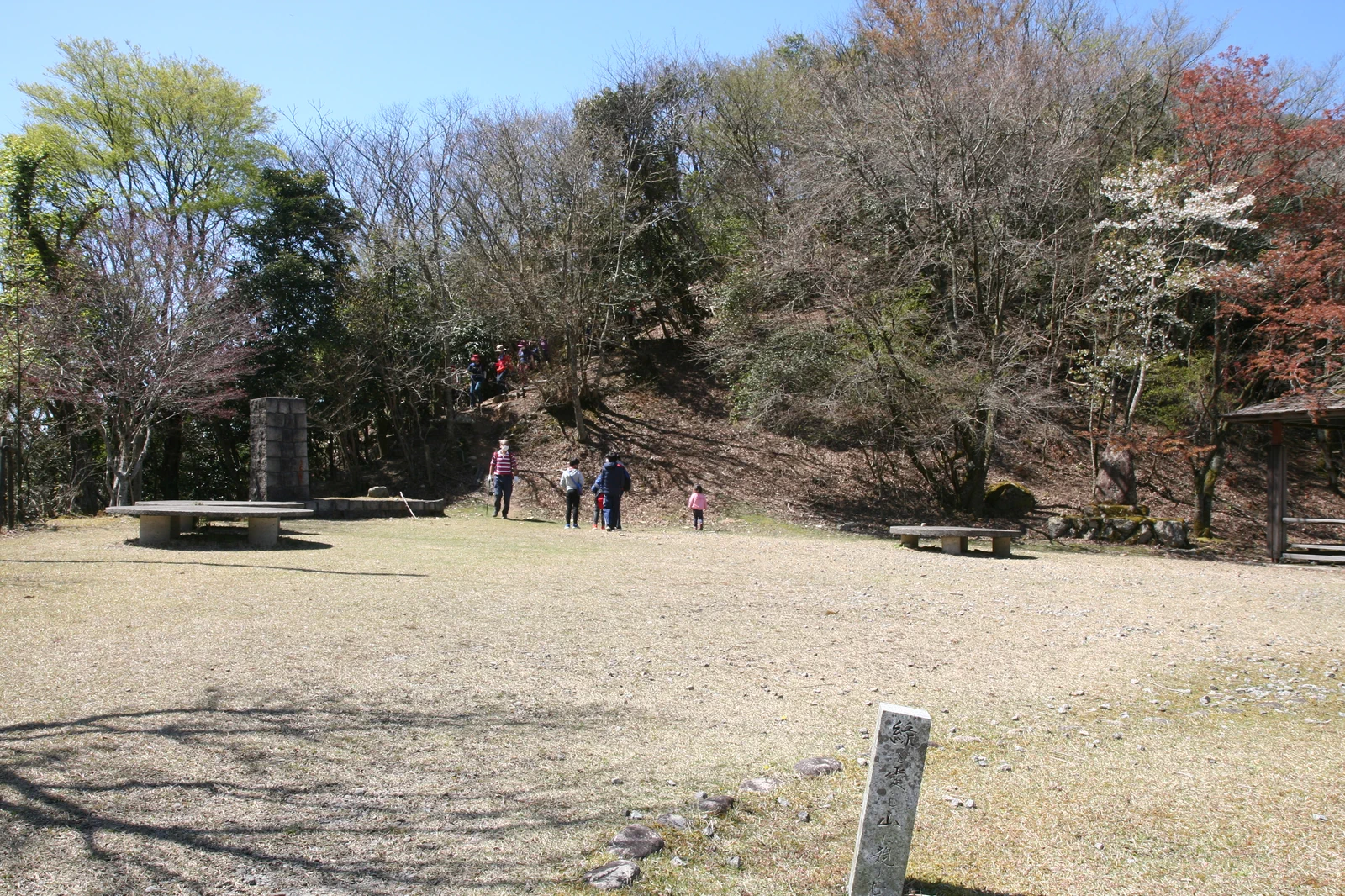 広場