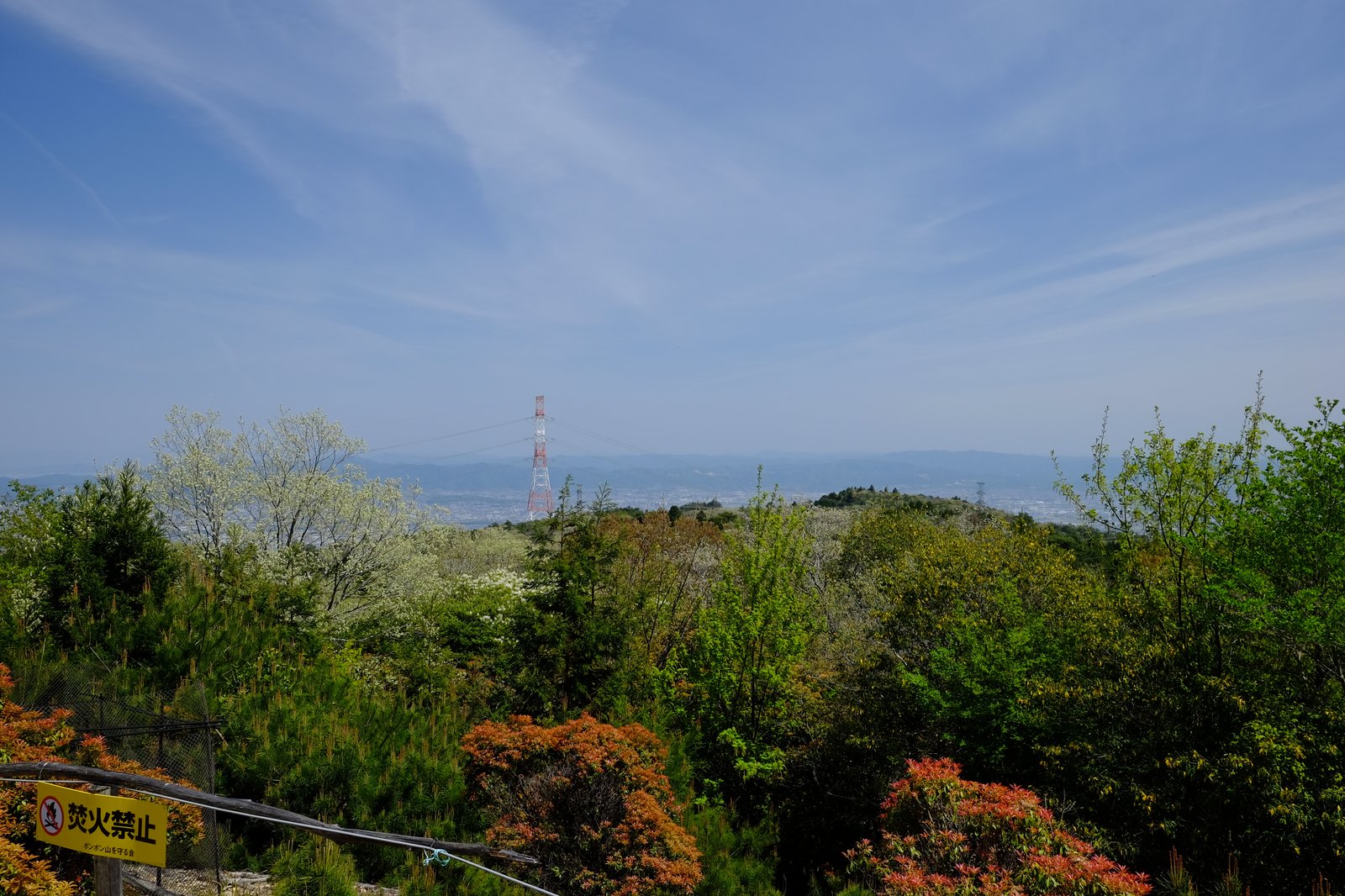 京都方面の山々