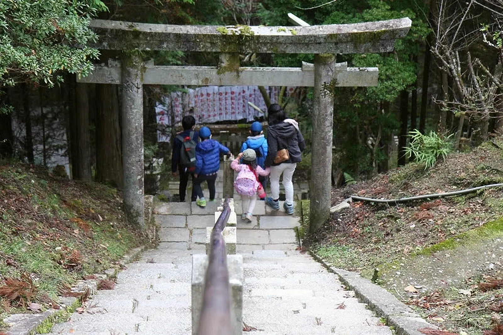 階段を下る