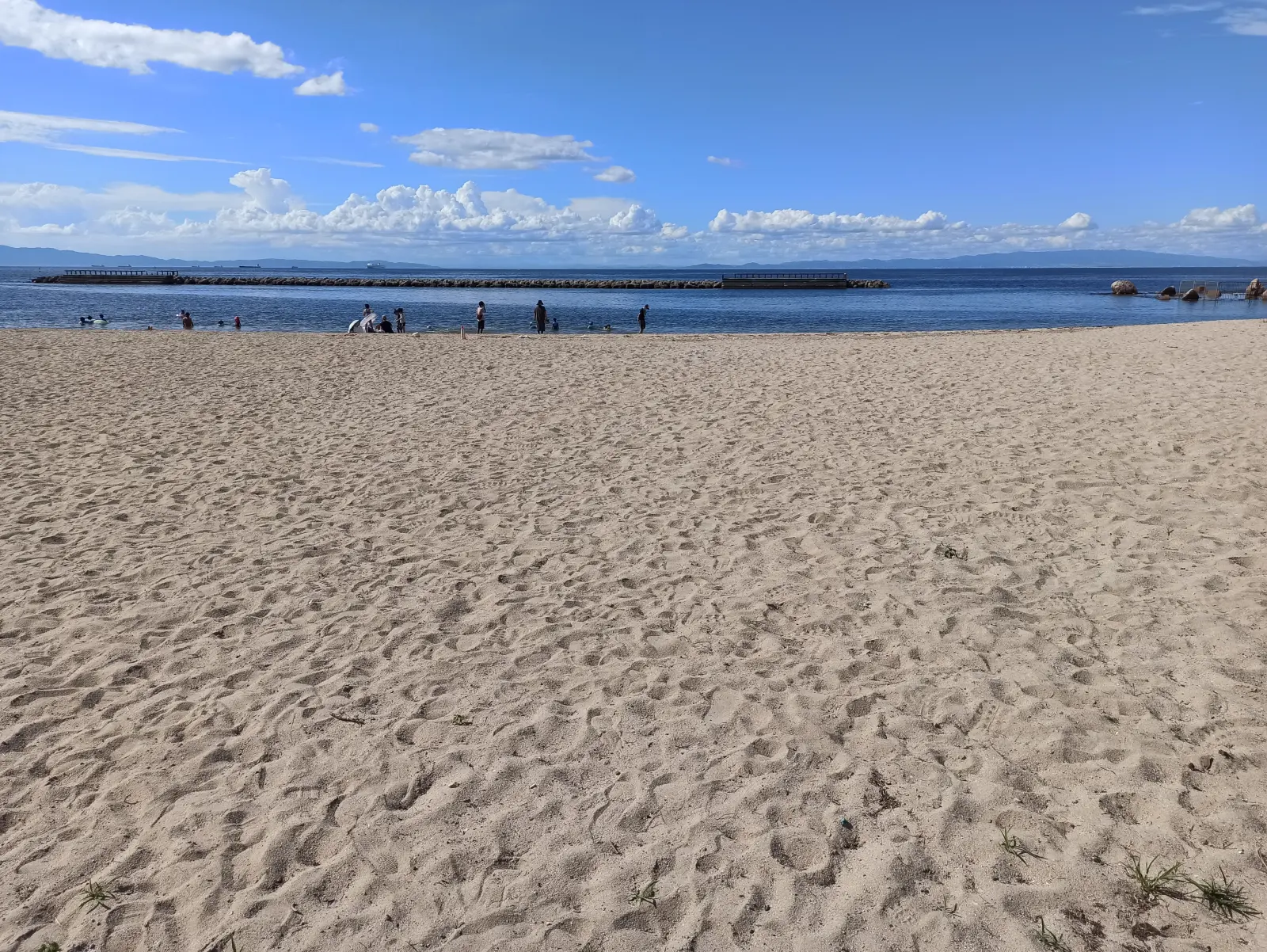 ときめきビーチの砂浜