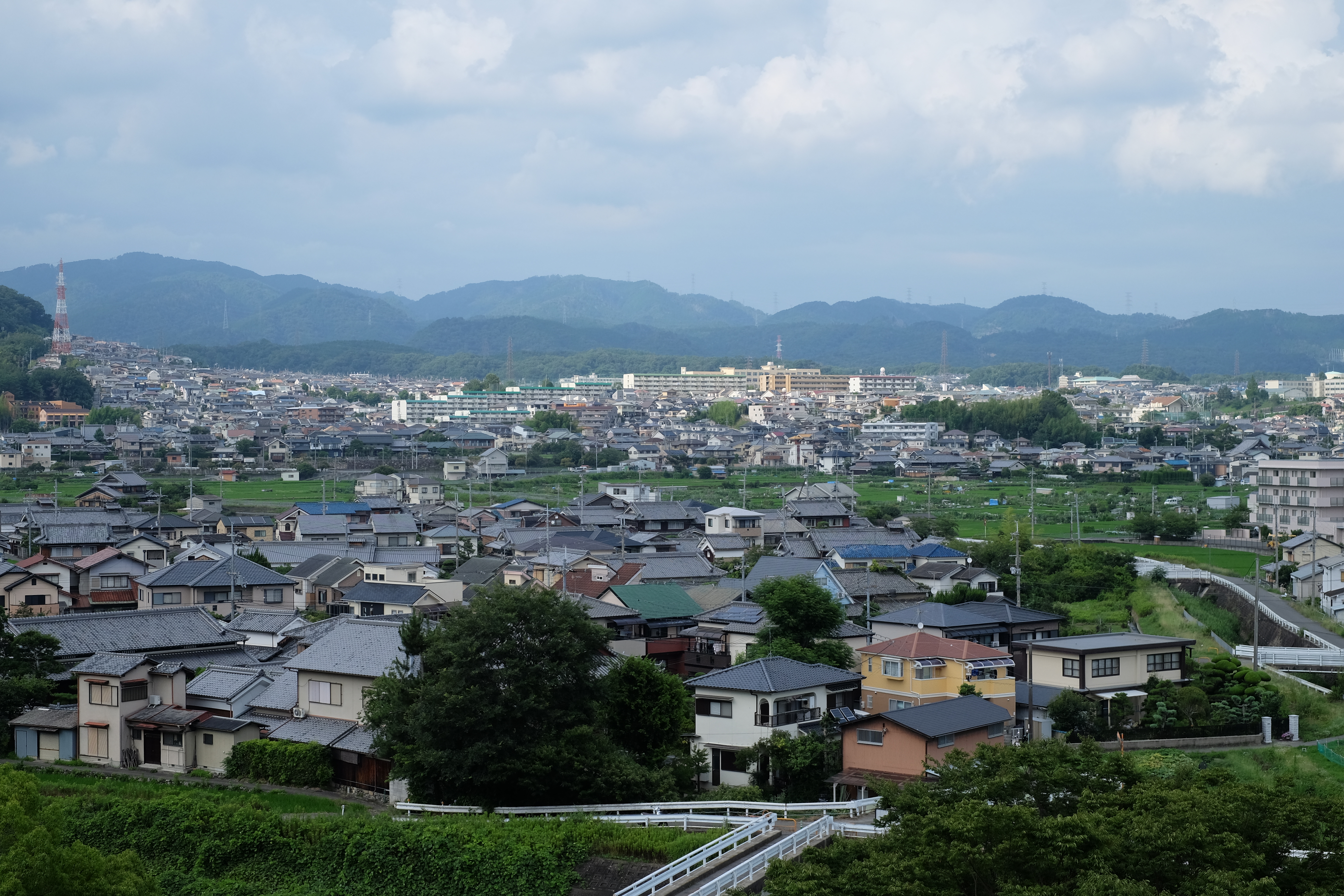 ポンポン山方面の眺望