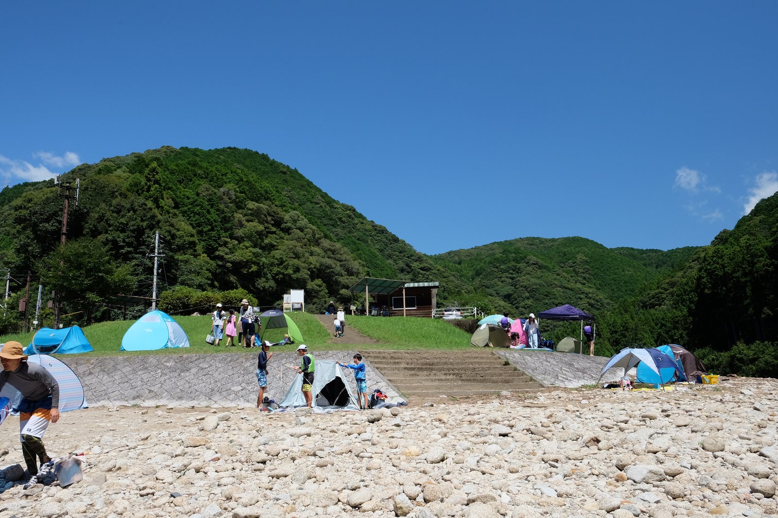 河原と芝生
