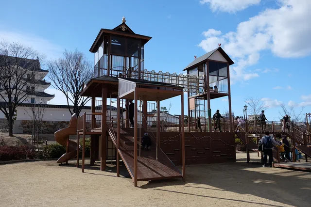 遊具のある公園