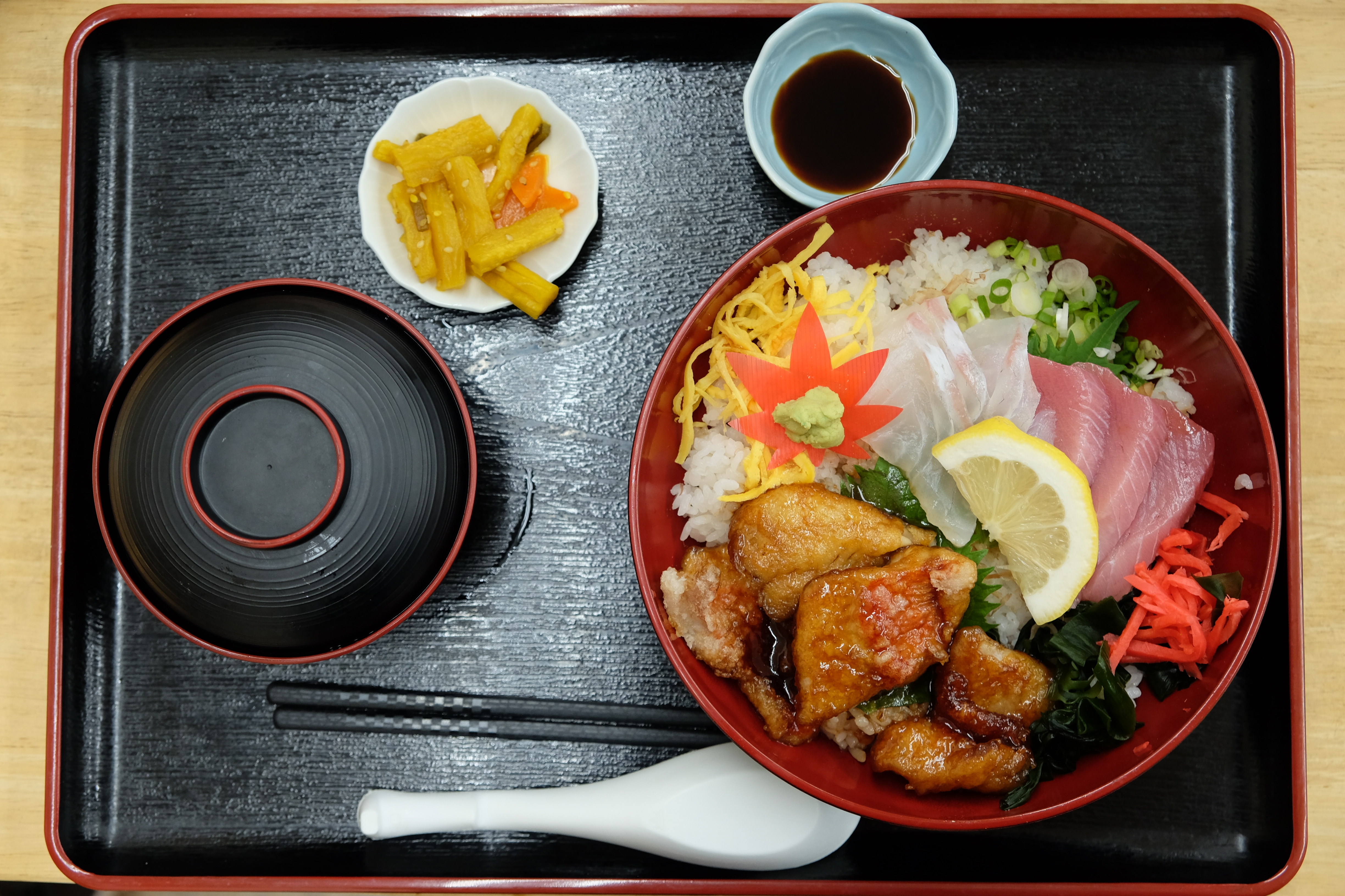 金目丼