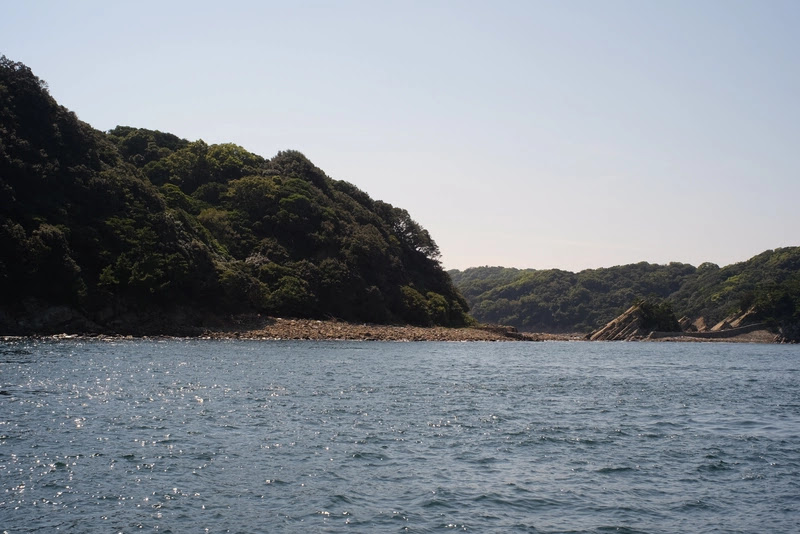 虎島と沖ノ島の間